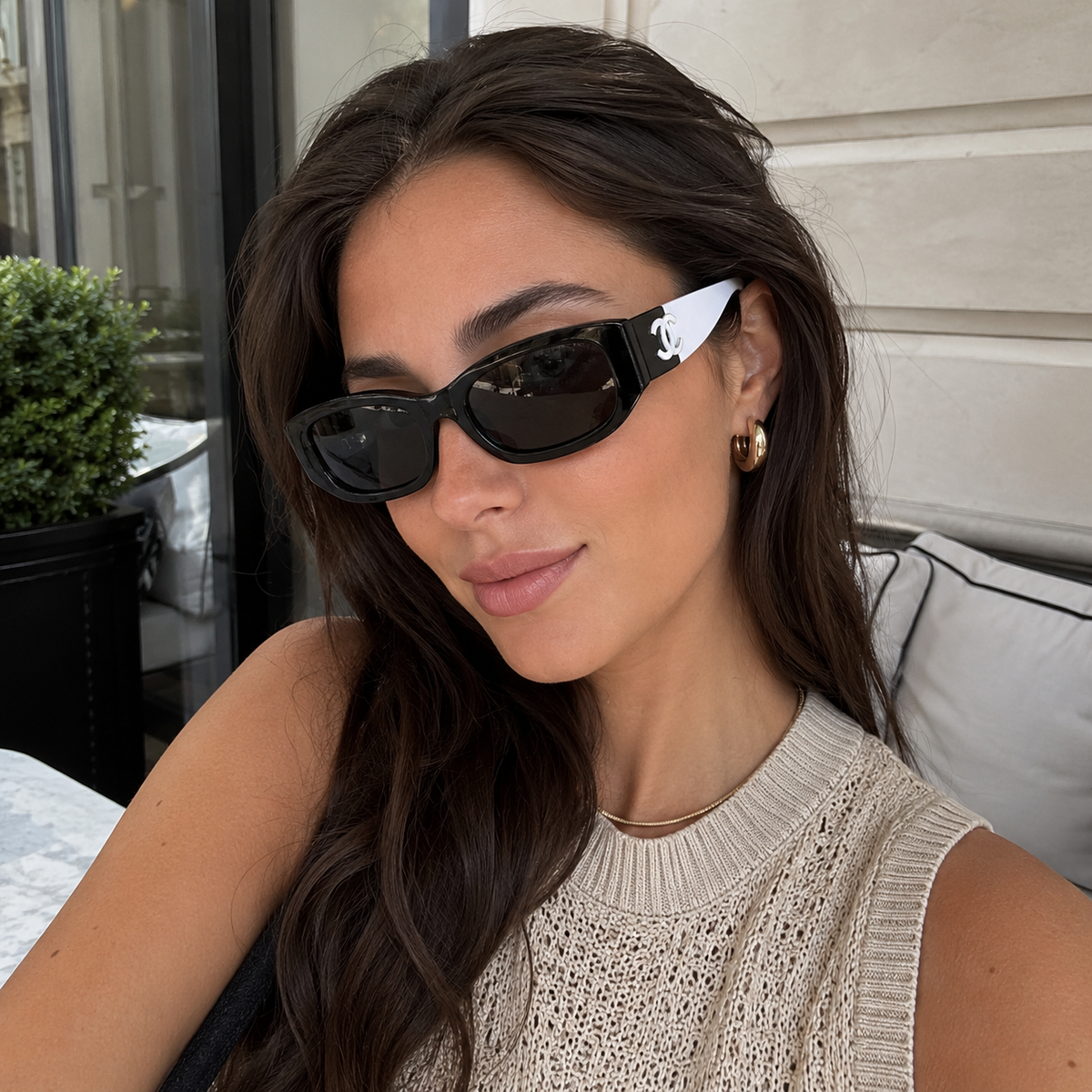 Slim Frame Contrast White Arms Sunglasses