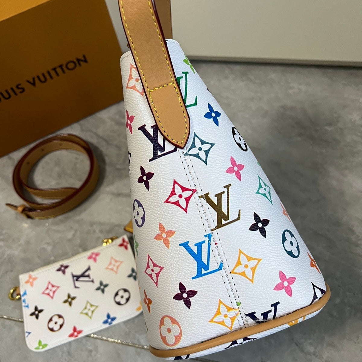 Leather Detachable Mini Pouchh Bag