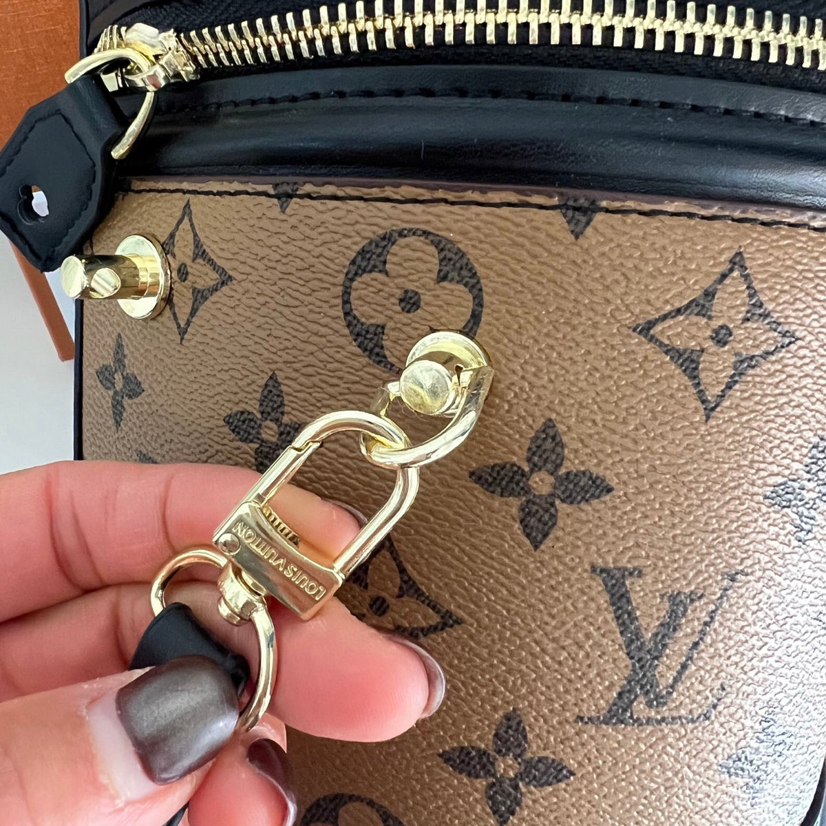 Structured Leather Bucket Bag