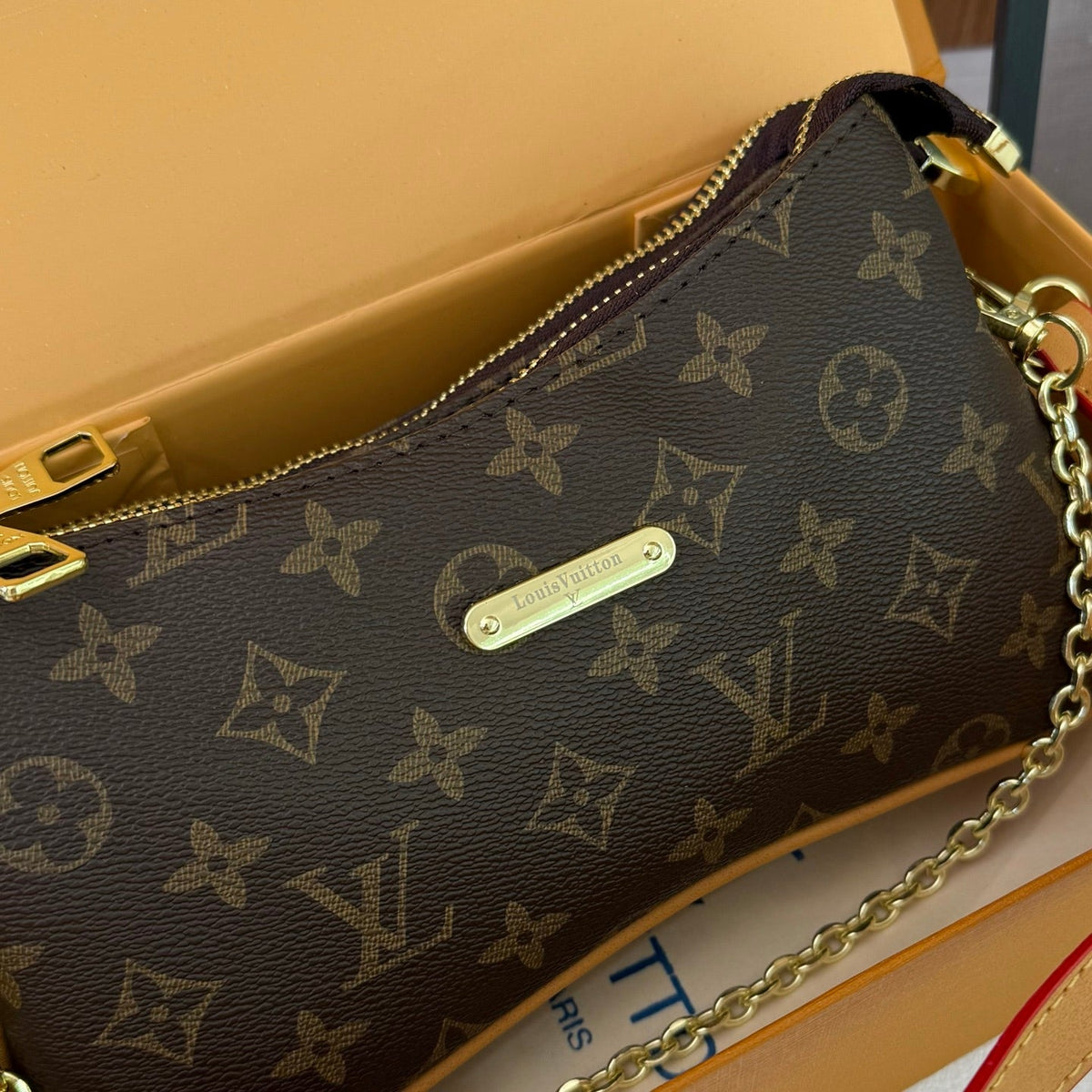 Brown Chain Shoulder Bag