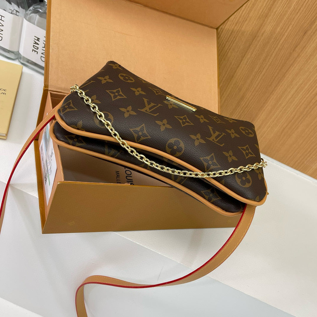 Brown Chain Shoulder Bag