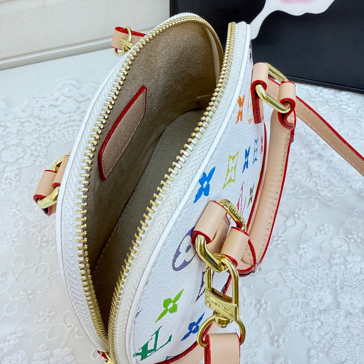 White Leather  Satchel Bag